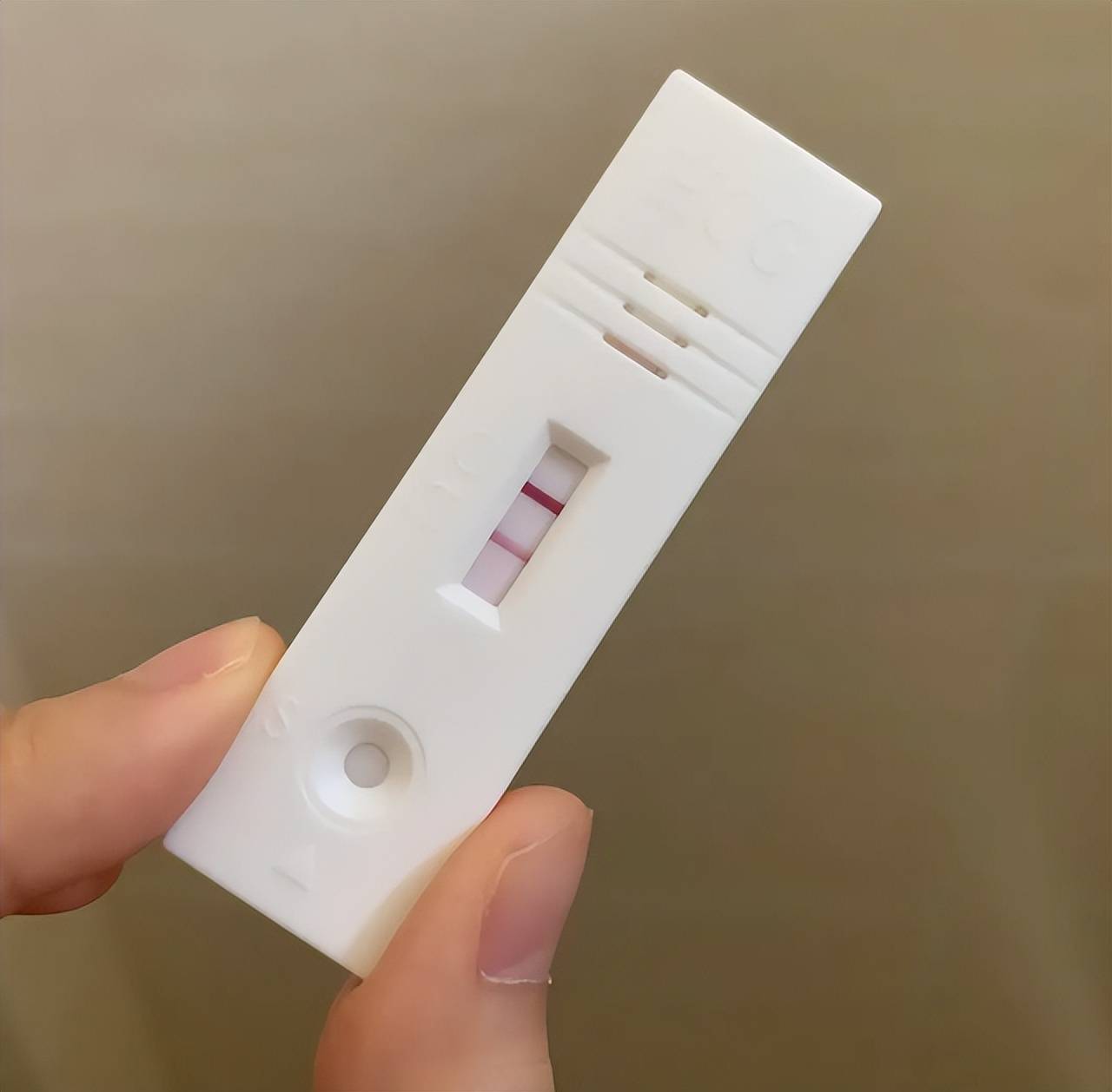 验孕棒晚上可以验吗?