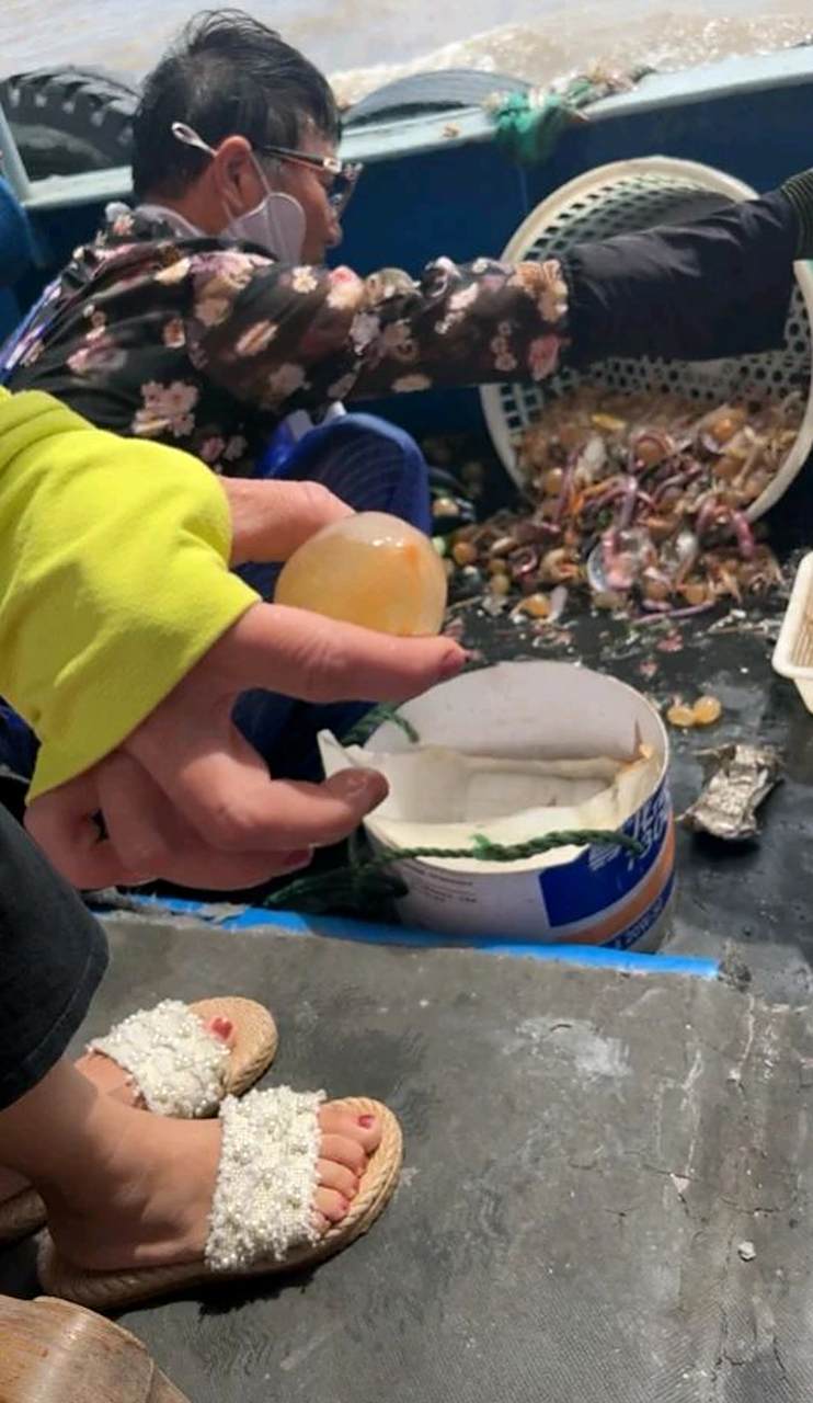 昨天和男友第一次做了一直流水