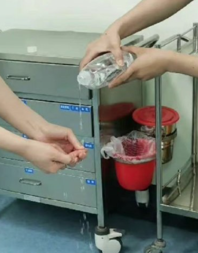 碘伏能直接涂伤口上吗