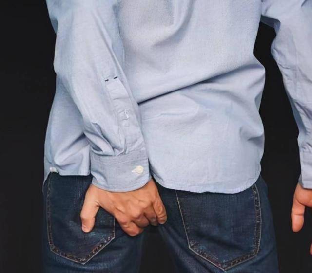 肛门里长毛正常吗