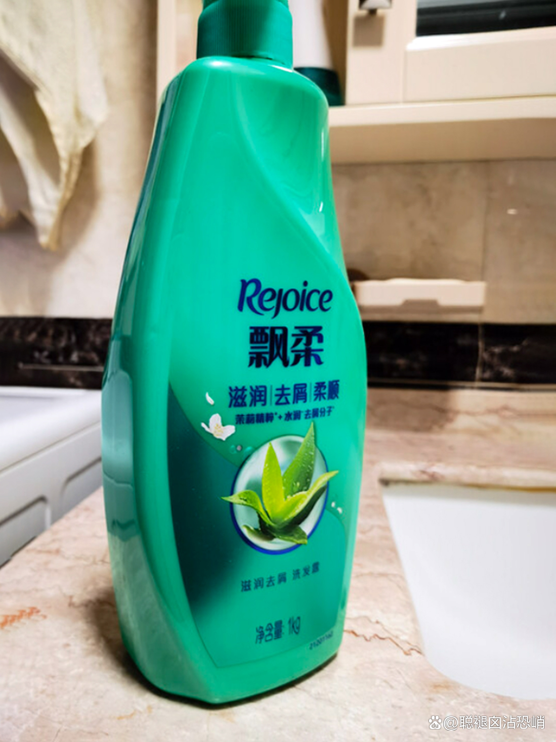 头发干燥用什么洗发水